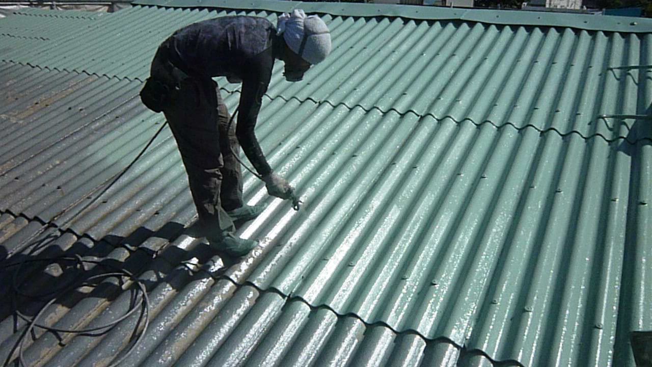北九州市八幡西区で屋根塗装工事を行いました。　